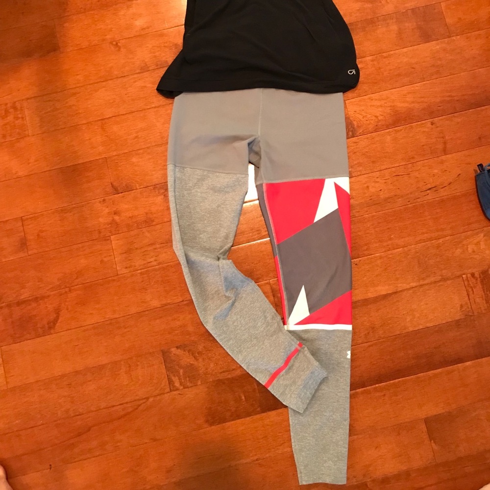 Under Armour heat gear leggings - grey - sz S